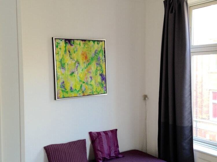 デラックスルーム, Loeven