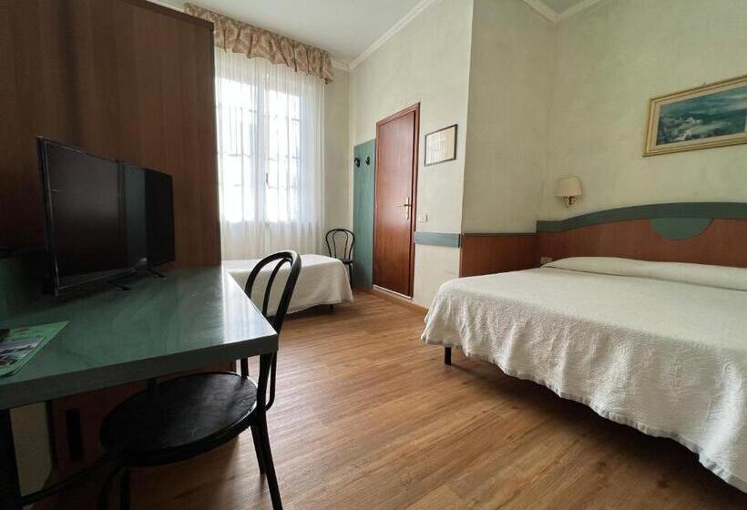 Chambre Triple Standard, Villa Primavera