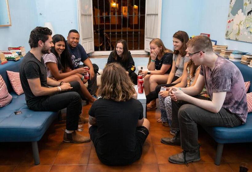 공동 객실, Onefam Centro