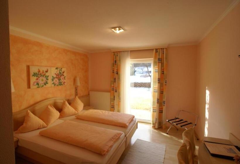 חדר סטנדרט עם מרפסת, Gasthof Hotel Zur Post