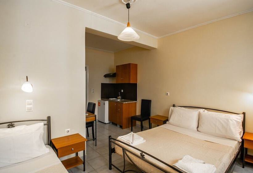 غرفة إقتصادية رباعية, Phevos Villa