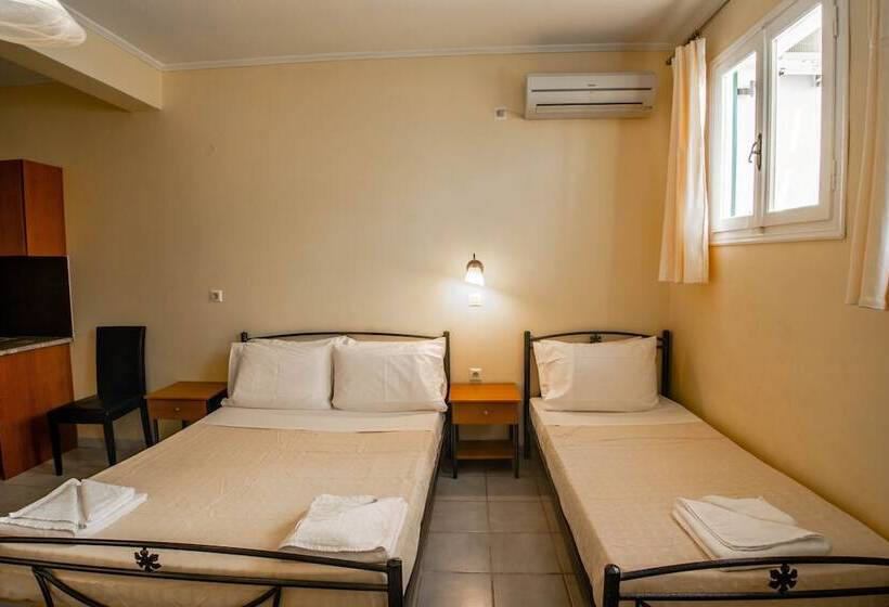 غرفة إقتصادية رباعية, Phevos Villa