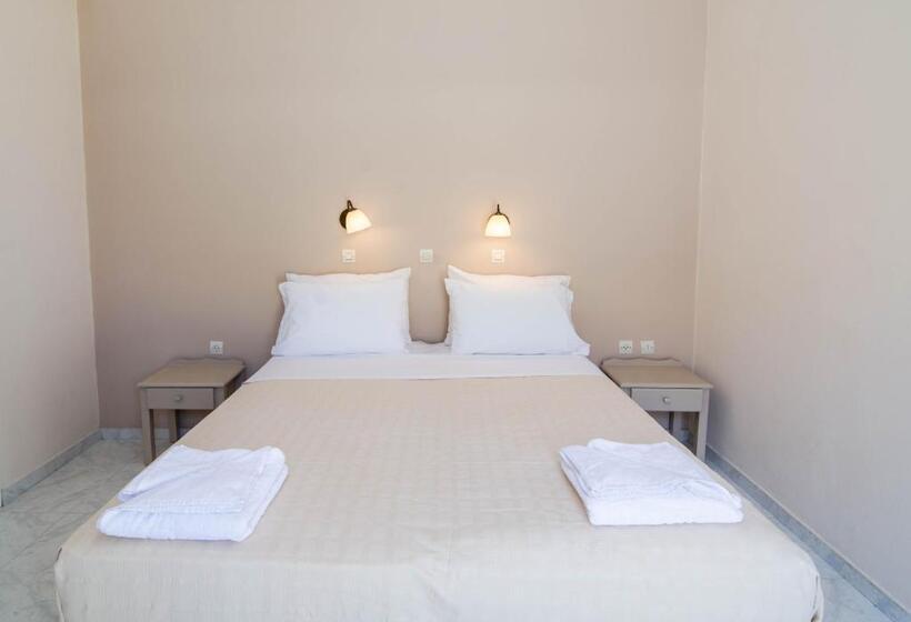 إستوديو قياسى, Phevos Villa