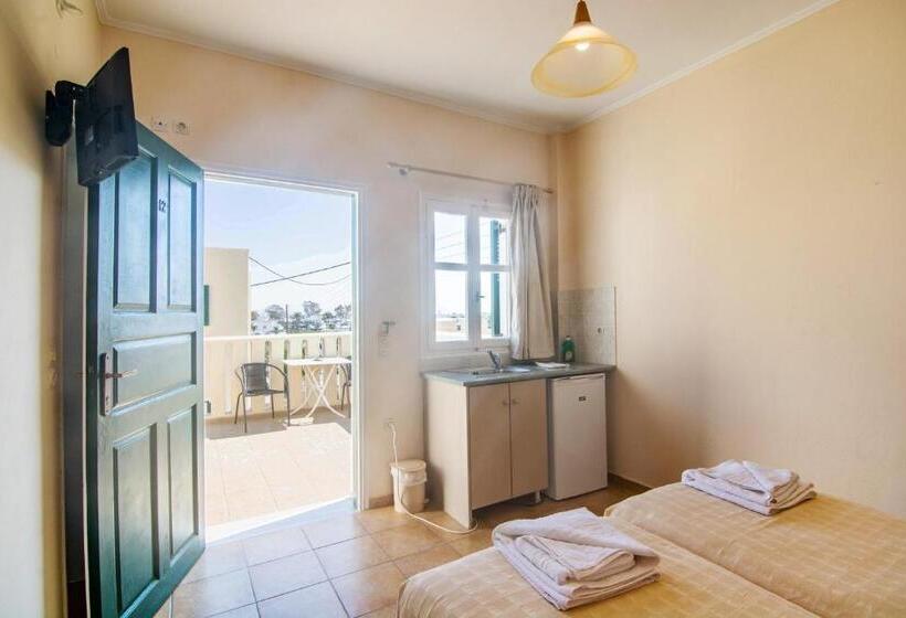 إستوديو قياسى, Phevos Villa