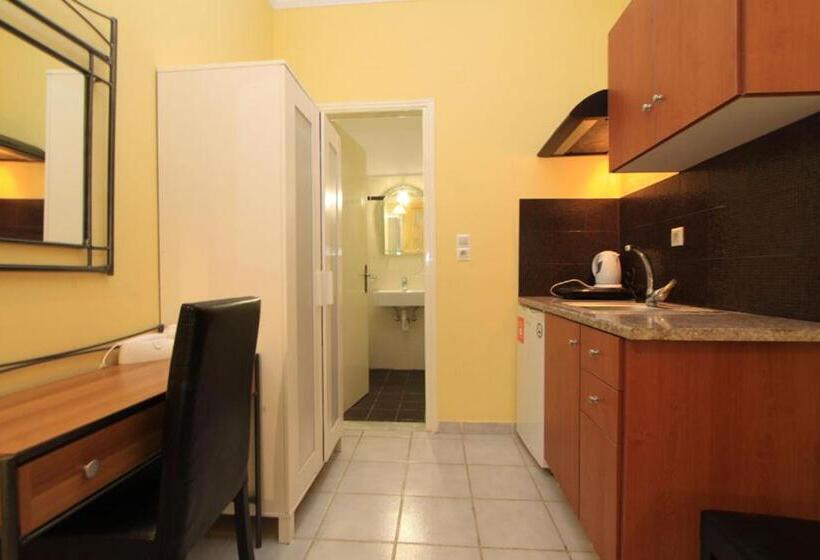 غرفة إقتصادية رباعية, Phevos Villa