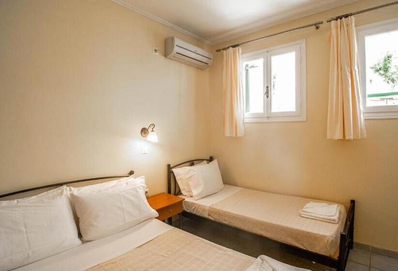 غرفة إقتصادية رباعية, Phevos Villa