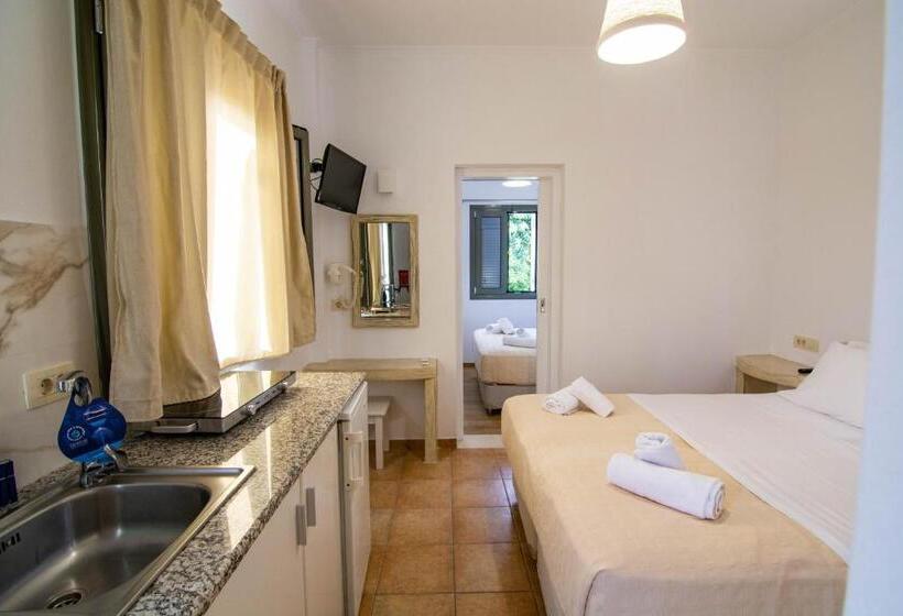 شقة غرفتين, Phevos Villa