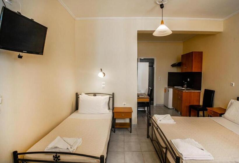 غرفة إقتصادية رباعية, Phevos Villa