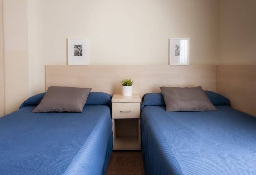 经典工作室, Residencia Universitaria Blas De Otero