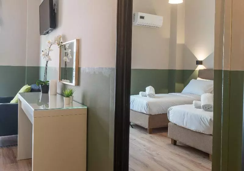تختخواب در اتاق مشترک, Rivoli Cinema Hostel