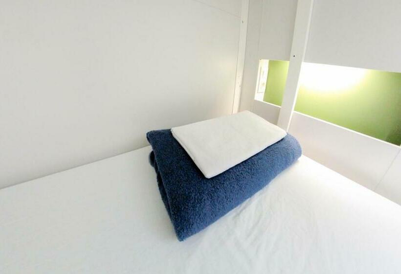 اتاق استاندارد سه نفره, Sant Jordi Hostels Sagrada Familia