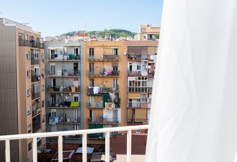 تختخواب در اتاق مشترک, Sant Jordi Hostels Sagrada Familia