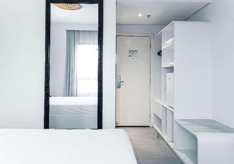 Кровать в Общей Комнате, Sant Jordi Hostels Sagrada Familia
