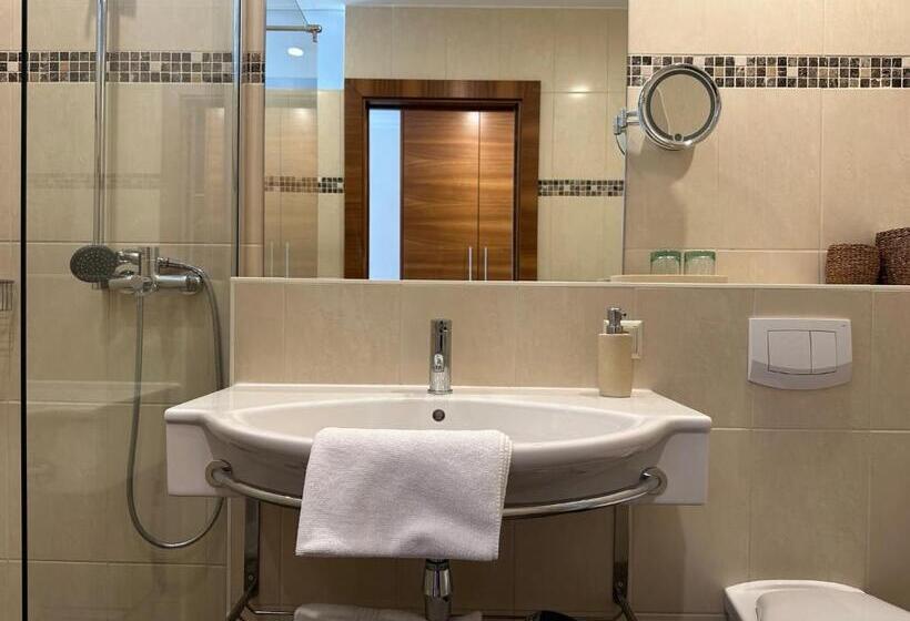 Comfort room with balcony, Das Zellersee