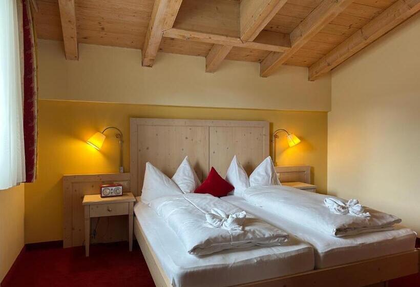 Comfort room with balcony, Das Zellersee