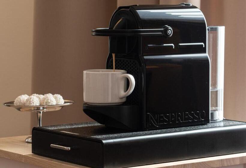 침실 1개 발코니 아파트, Das Zellersee