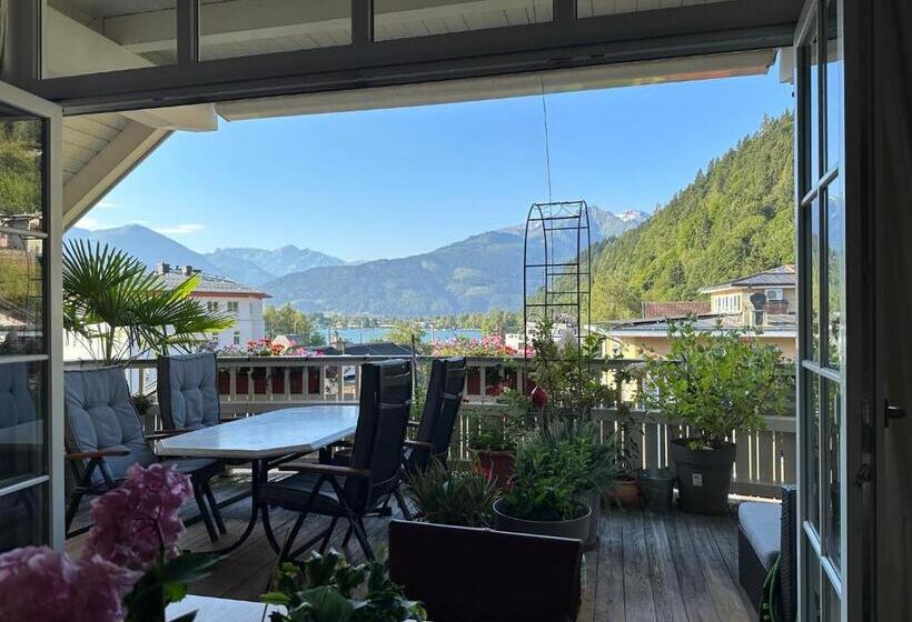 带1个卧室的豪华别墅, Das Zellersee