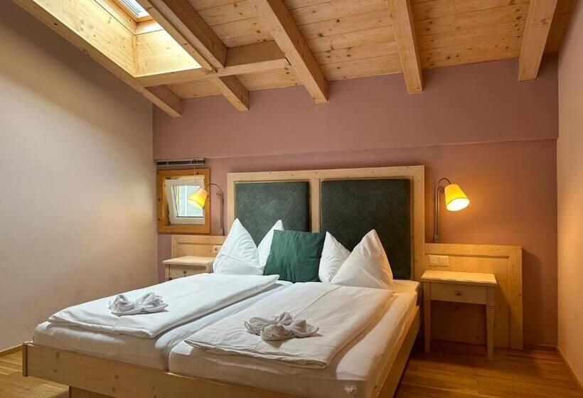 침실 1개 발코니 아파트, Das Zellersee