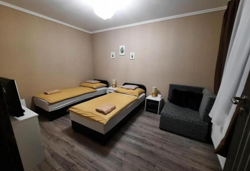 سوییت, Borostyán Panzió