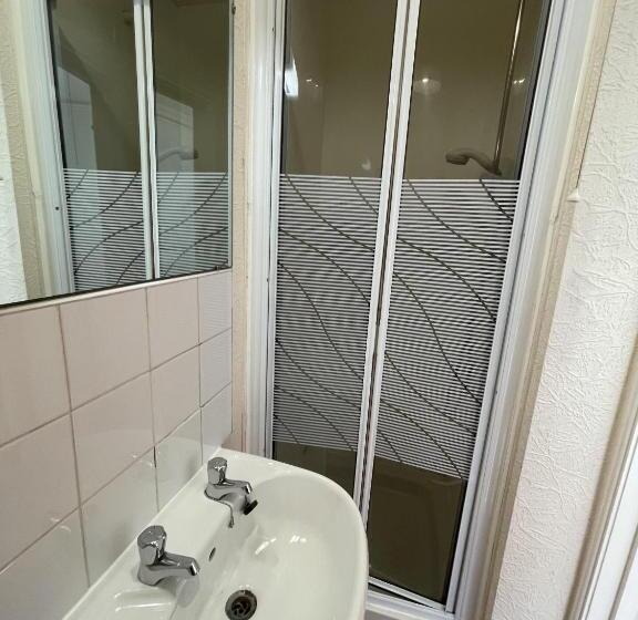 Номер Стандарт Индивидуальный, The Roadhouse