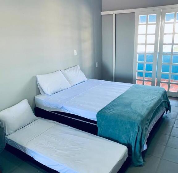 带阳台的豪华间, Pousada Portal Da Praia