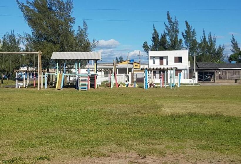 家庭间, Pousada Portal Da Praia