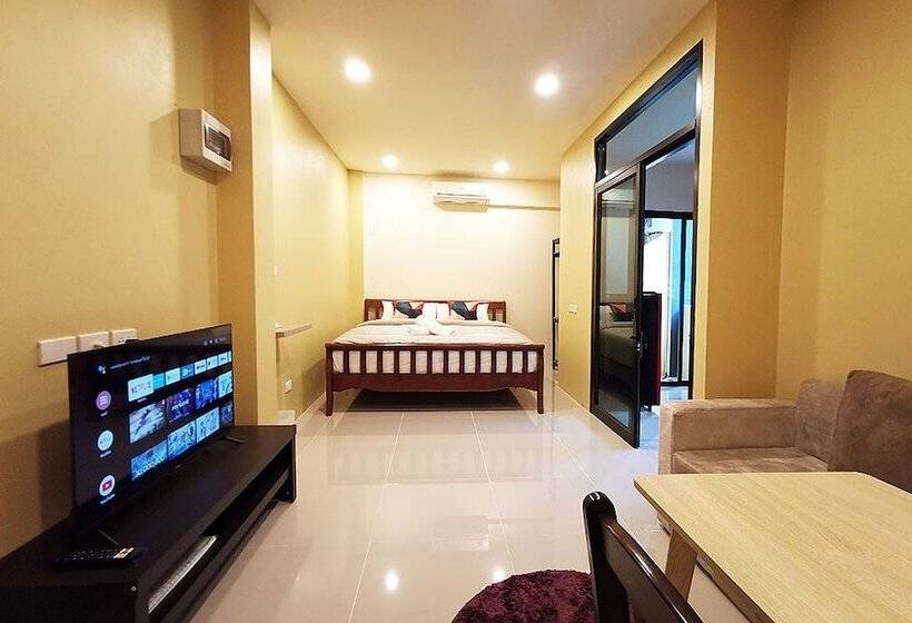 اتاق لوکس, The Middle Town Sha