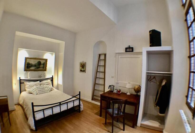 Номер Стандарт, Bauhaus Saint Pierre