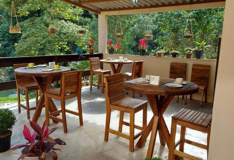 家庭间, Recanto Dos Ipês Pousada