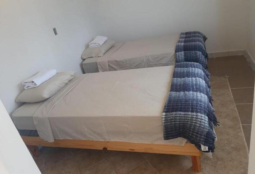 חדר סטנדרט חדר אמבטיה משותף, Susu’z Village Hostel And Rooms