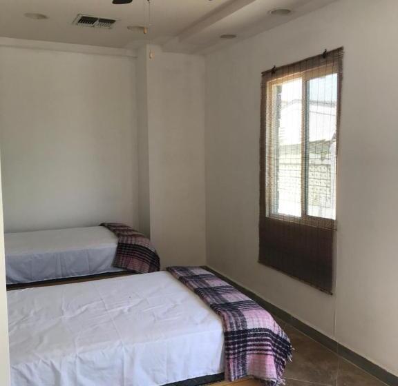 חדר סטנדרט חדר אמבטיה משותף, Susu’z Village Hostel And Rooms