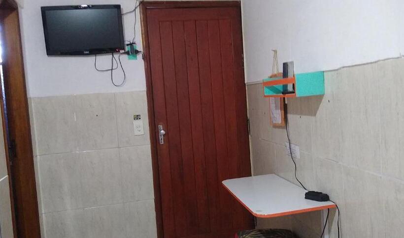 اتاق اکونومی, Shark Tubarao Suites Central Area