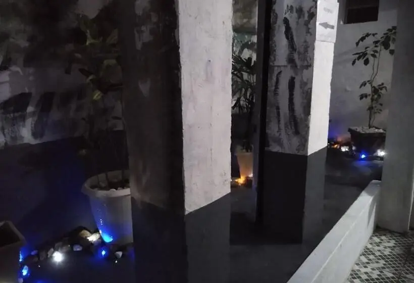 スタンダードシングルルーム, Shark Tubarao Suites Central Area