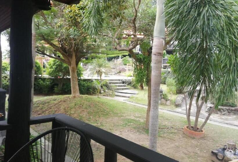 バルコニー付きデラックスルーム, Red Pearl Beach Resort