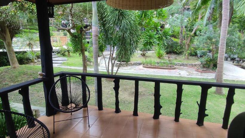 バルコニー付きデラックスルーム, Red Pearl Beach Resort