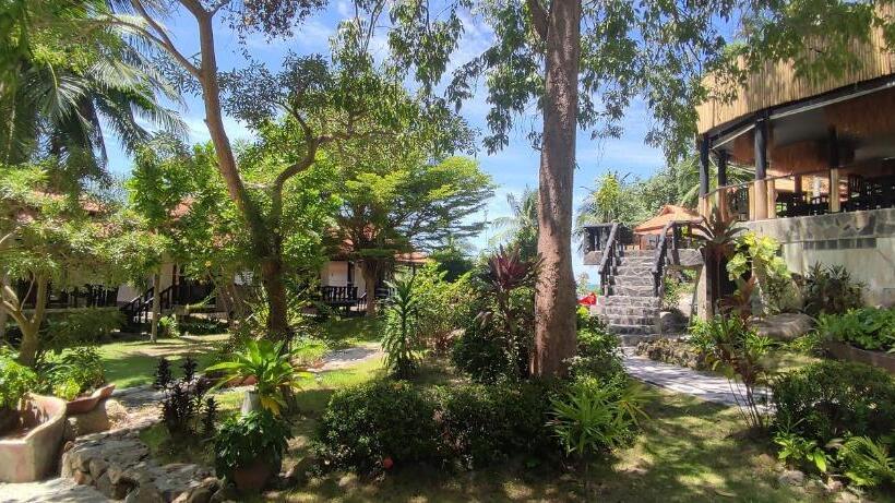 バルコニー付きデラックスルーム, Red Pearl Beach Resort