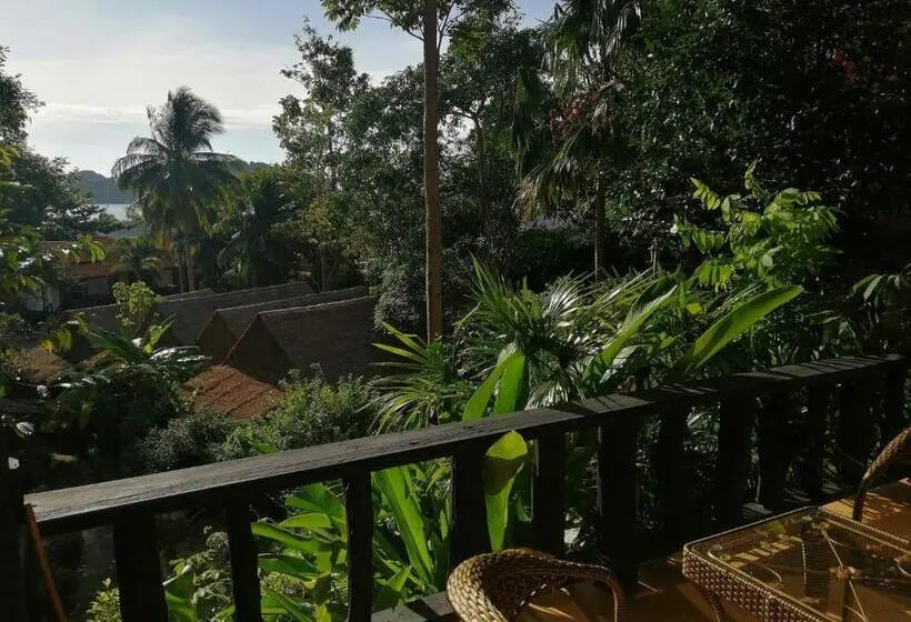 ガーデンビューのスタンダードバンガロー, Red Pearl Beach Resort