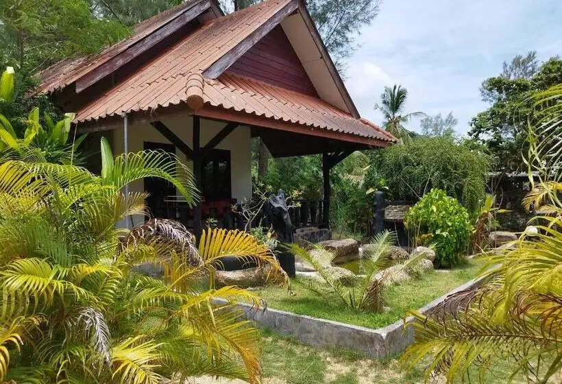 スタンダードバンガロー, Red Pearl Beach Resort