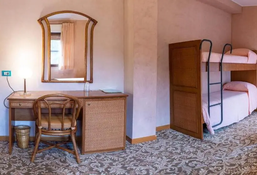 Standard Neljän Hengen Huone, Terrazzo D Abruzzo