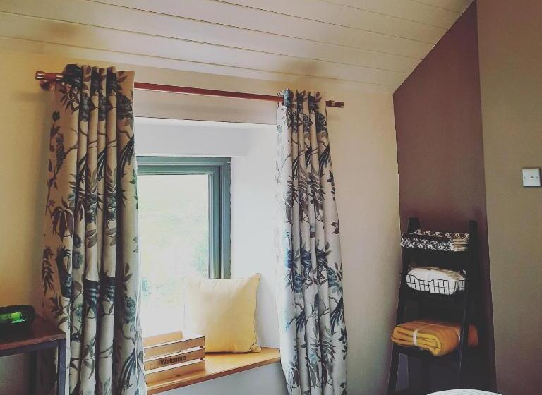 キングサイズベッドのスタンダードルーム, Longstone Bed And Breakfast