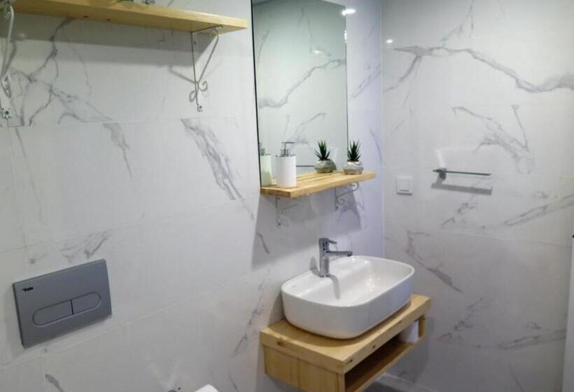 آپارتمان 1 خوابه, Santa Suites Near Saint Nicholas Church