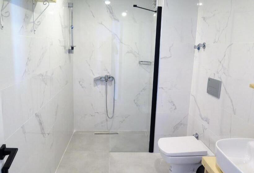 آپارتمان 2 خوابه, Santa Suites Near Saint Nicholas Church