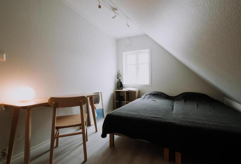 דירה בת חדר שינה 1 עם מרפסת, Bergen Beds   Serviced Apartments In The City Center