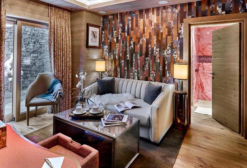 סוויטת ג'וניור, Lys Martagon