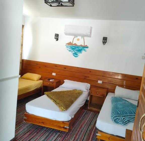 اتاق استاندارد سه نفره, Oasis Resort