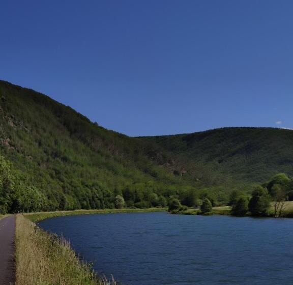 スタンダードルーム, Entre Meuse Et Forêt