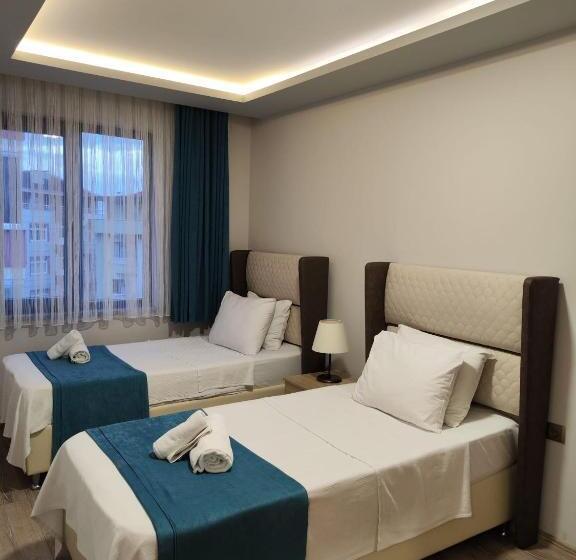 סוויטה משפחתית, Gloria Suite