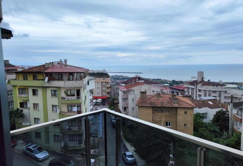 סוויטת סופריור, Gloria Suite