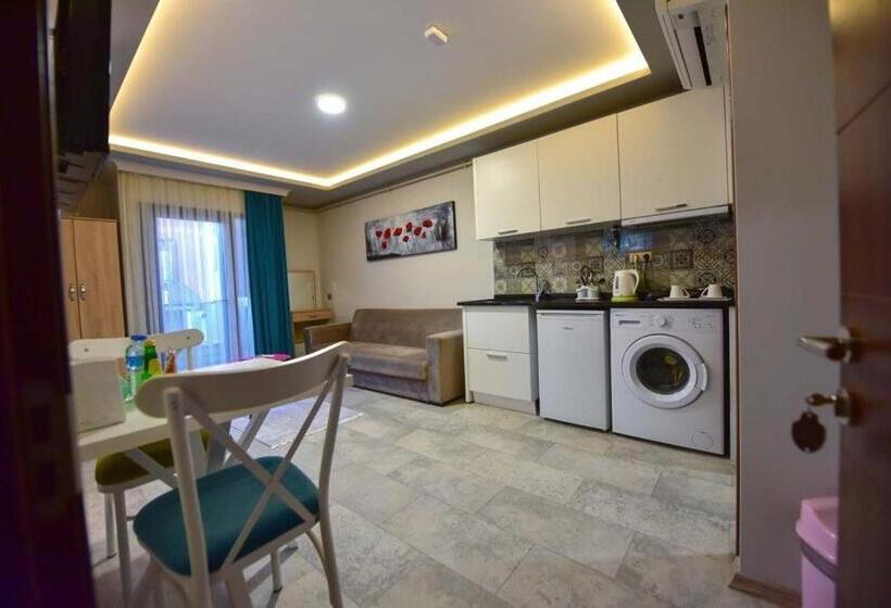 סוויטה דלוקס, Gloria Suite