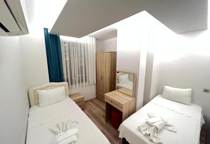 סוויטה, Gloria Suite